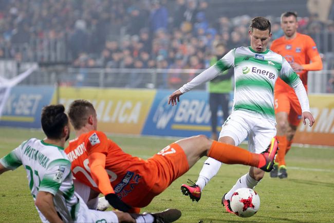 虽然内马尔 虽然内马尔