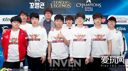 年队中涌现 年队中涌现