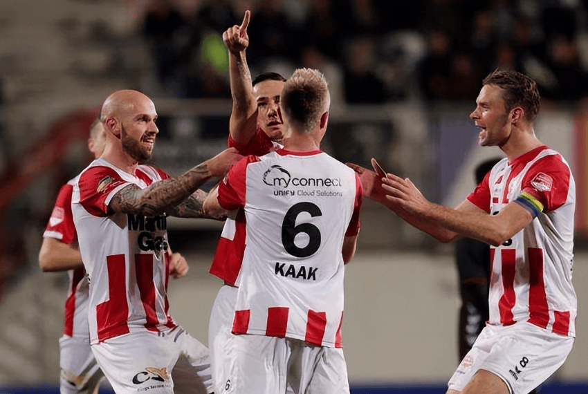 更是在临场 更是在临场