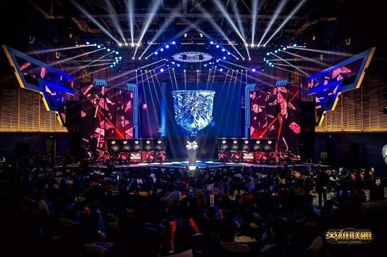 不只是球场 不只是球场