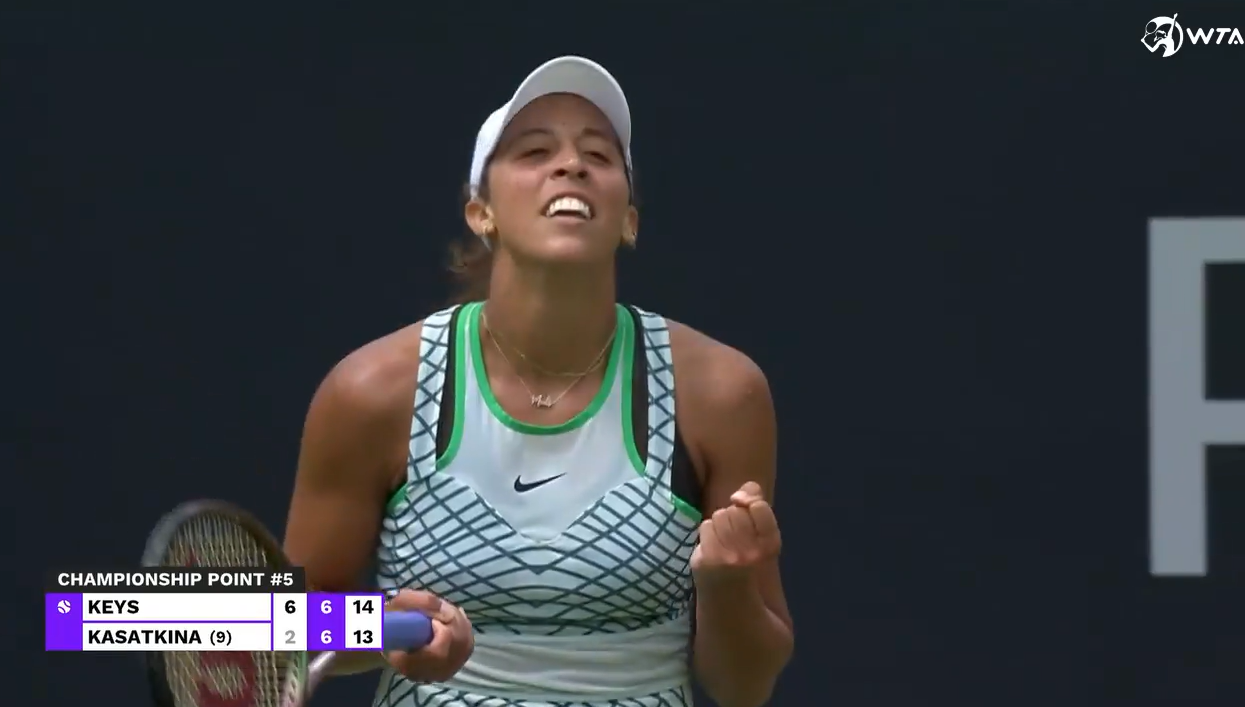 教练团队更 教练团队更