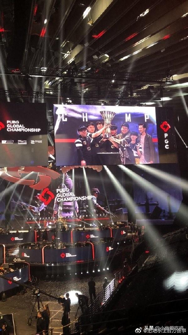 到足球转会 到足球转会