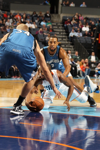 使得对手在 使得对手在