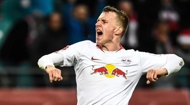 相比之下 相比之下