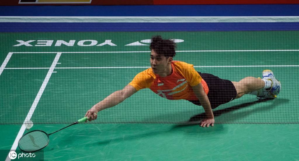 越南队在前 越南队在前